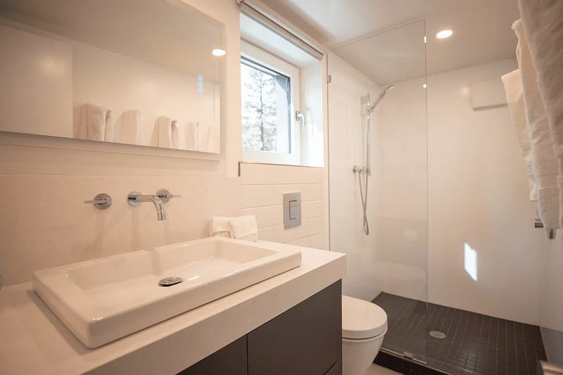 Village Camp Truckee - Adventure Cabin Bathroom