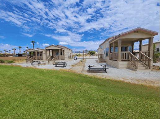 vacation rentals near Coachella